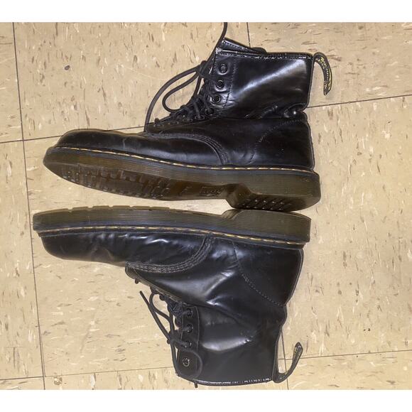 Dr. Martens Boots Mens Size 10 Black Lace Up Combat‎ Distressed AW004 Air Wair main image 7